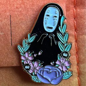 No Face Floral Pin